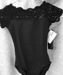 Leotard, med nydelege blondedetaljar