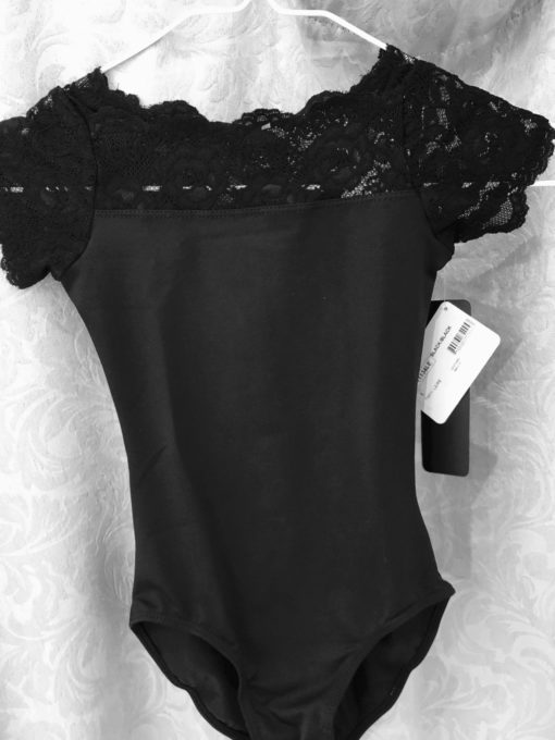 Leotard, med nydelege blondedetaljar